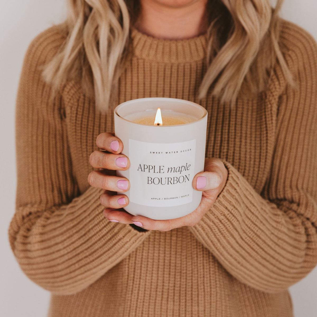 Apple Maple Bourbon 15 oz Soy Candle - The Preppy Bunny