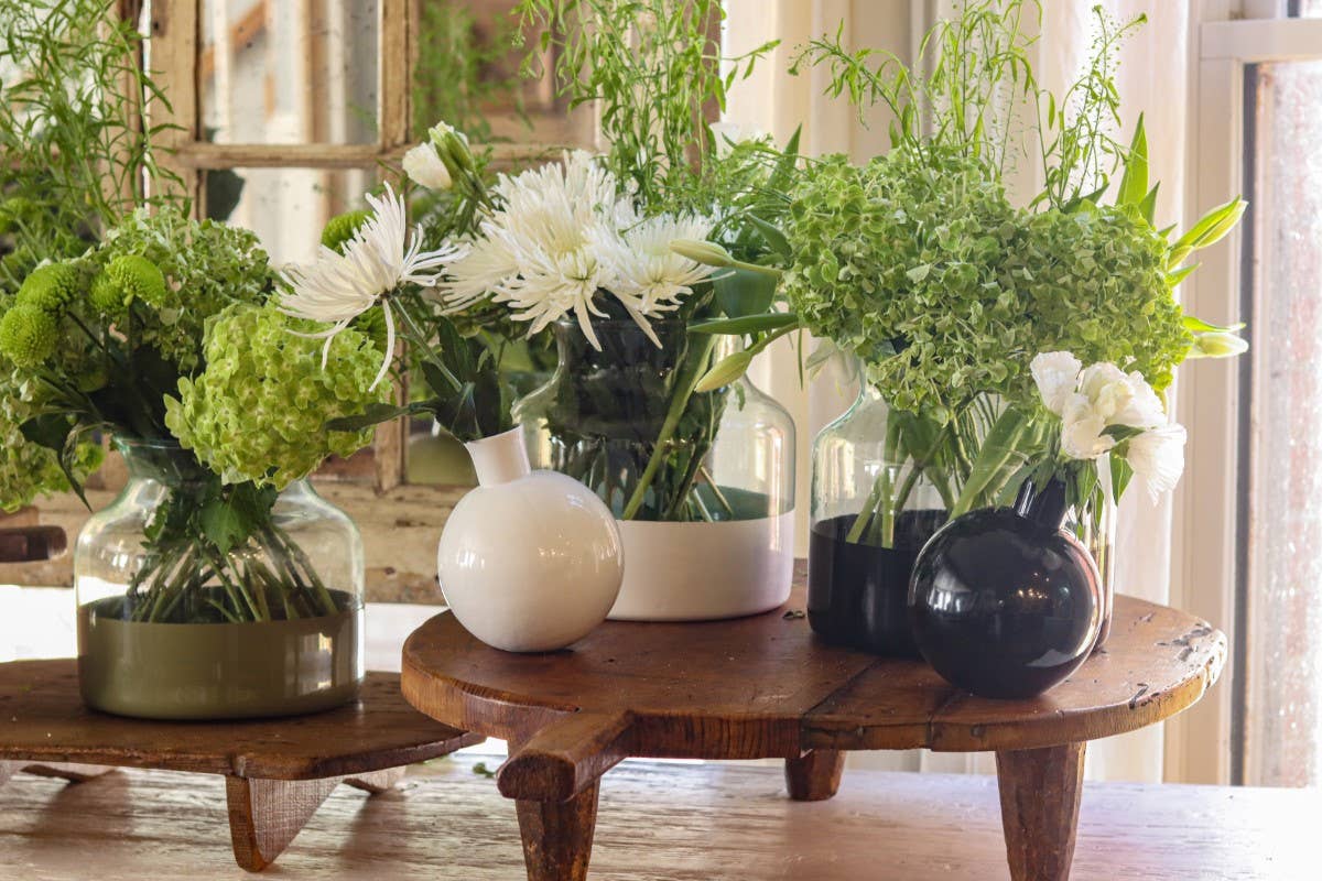 White Sphere Bud Vase - The Preppy Bunny