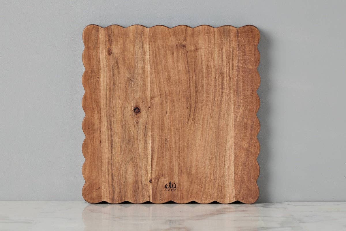 Scalloped Square Cutting Board - Large - The Preppy Bunny
