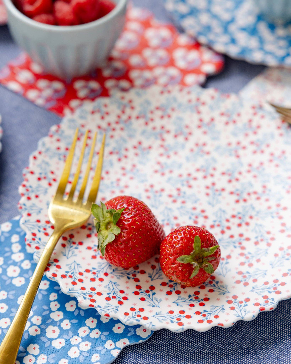 Floral Bamboo Plate Set - The Preppy Bunny