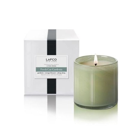 Fresh Cut Gardenia - Living Room - 6.5oz Candle - The Preppy Bunny