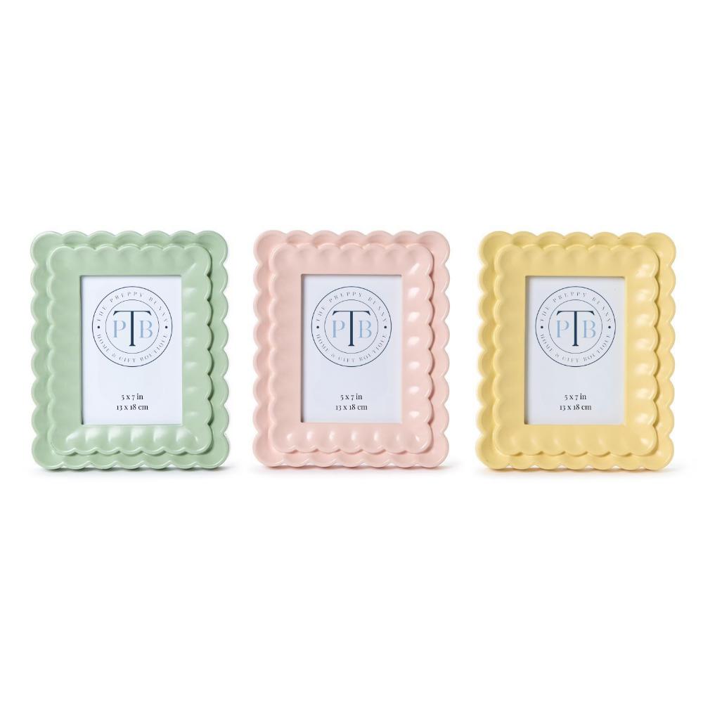 Scalloped Wood Frame - The Preppy Bunny