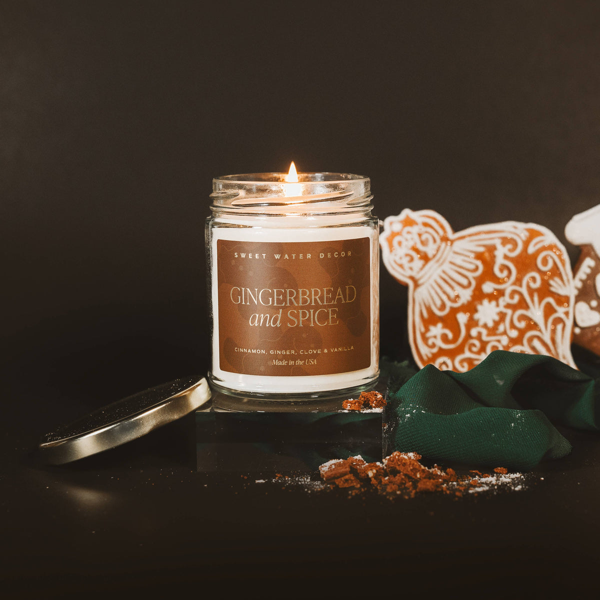 Gingerbread and Spice 9 oz Soy Candle - The Preppy Bunny