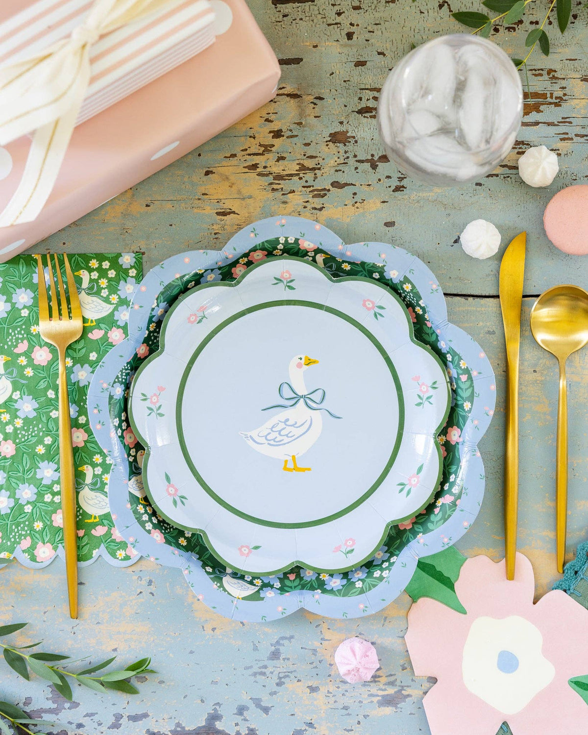 Floral Shaped Napkins - The Preppy Bunny