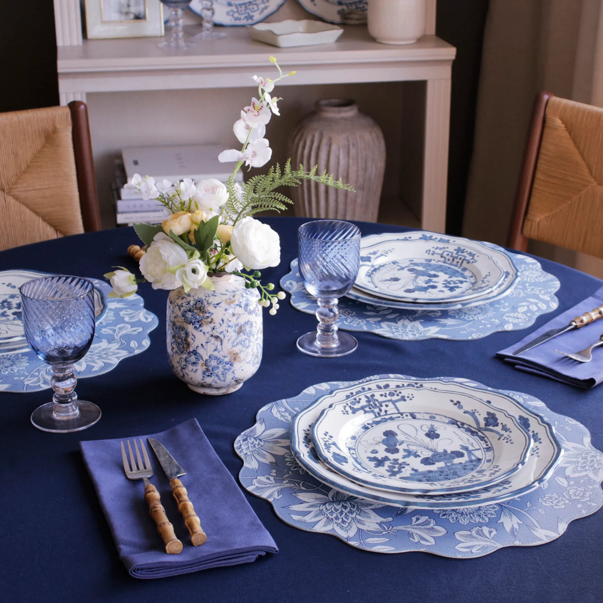 VIDA Faenza 9" Salad Plate Set of 4 in White and Blue - The Preppy Bunny