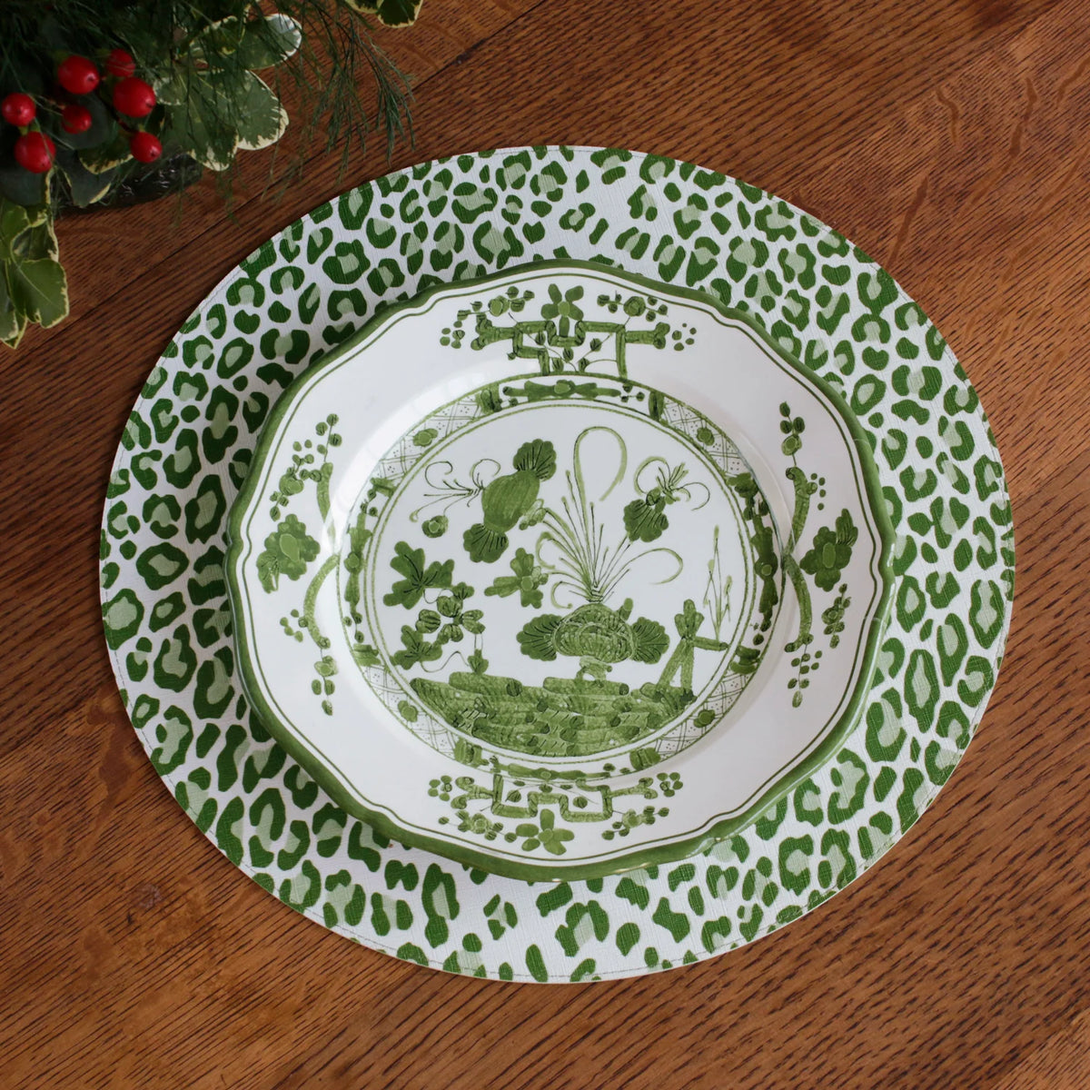 VIDA Faenza 9" Salad Plate Set of 4 in White and Green - The Preppy Bunny