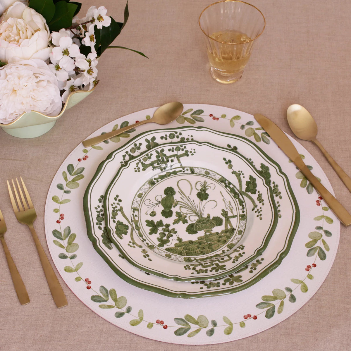 VIDA Faenza 9" Salad Plate Set of 4 in White and Green - The Preppy Bunny