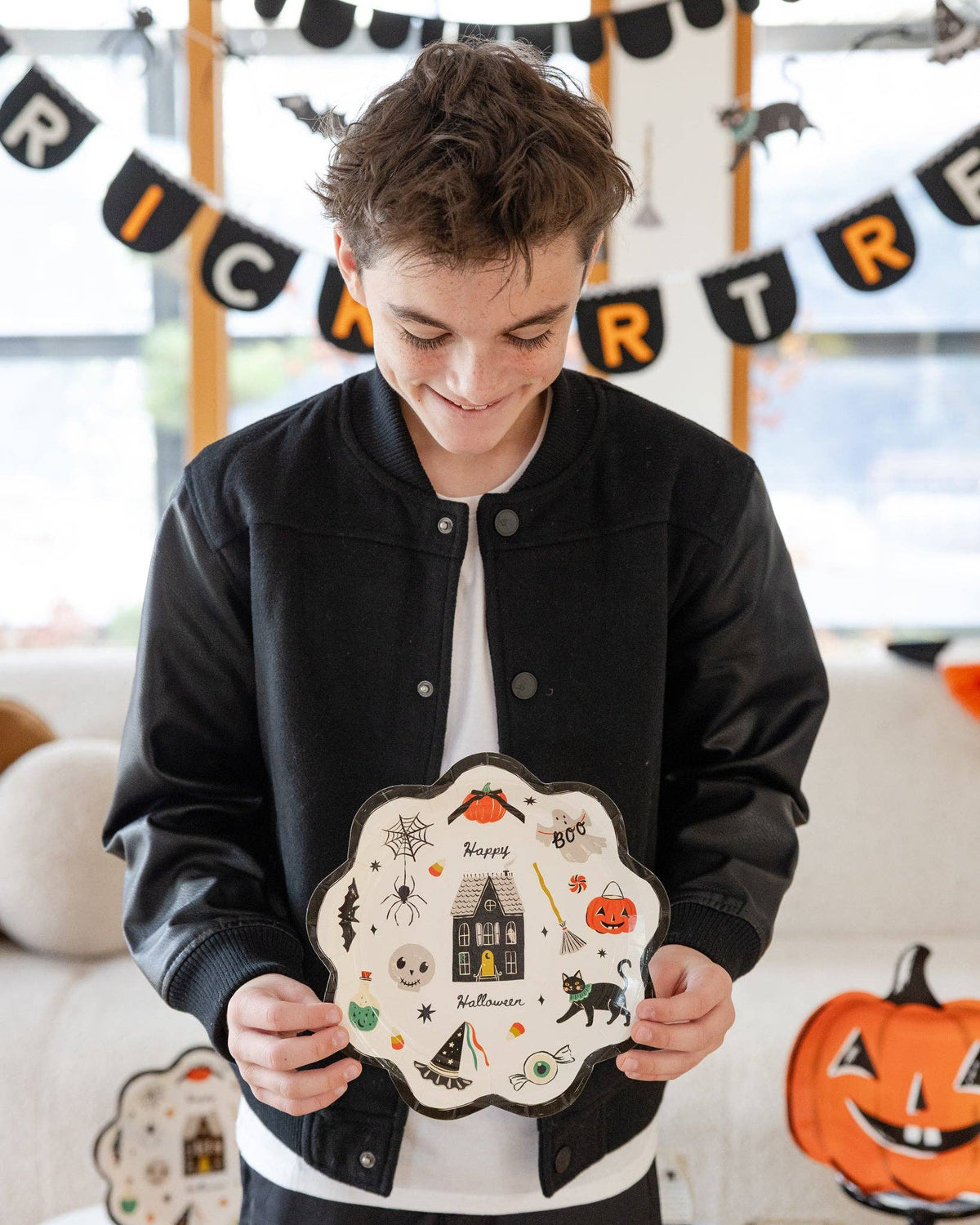 Spooky Icons 9" Paper Plates