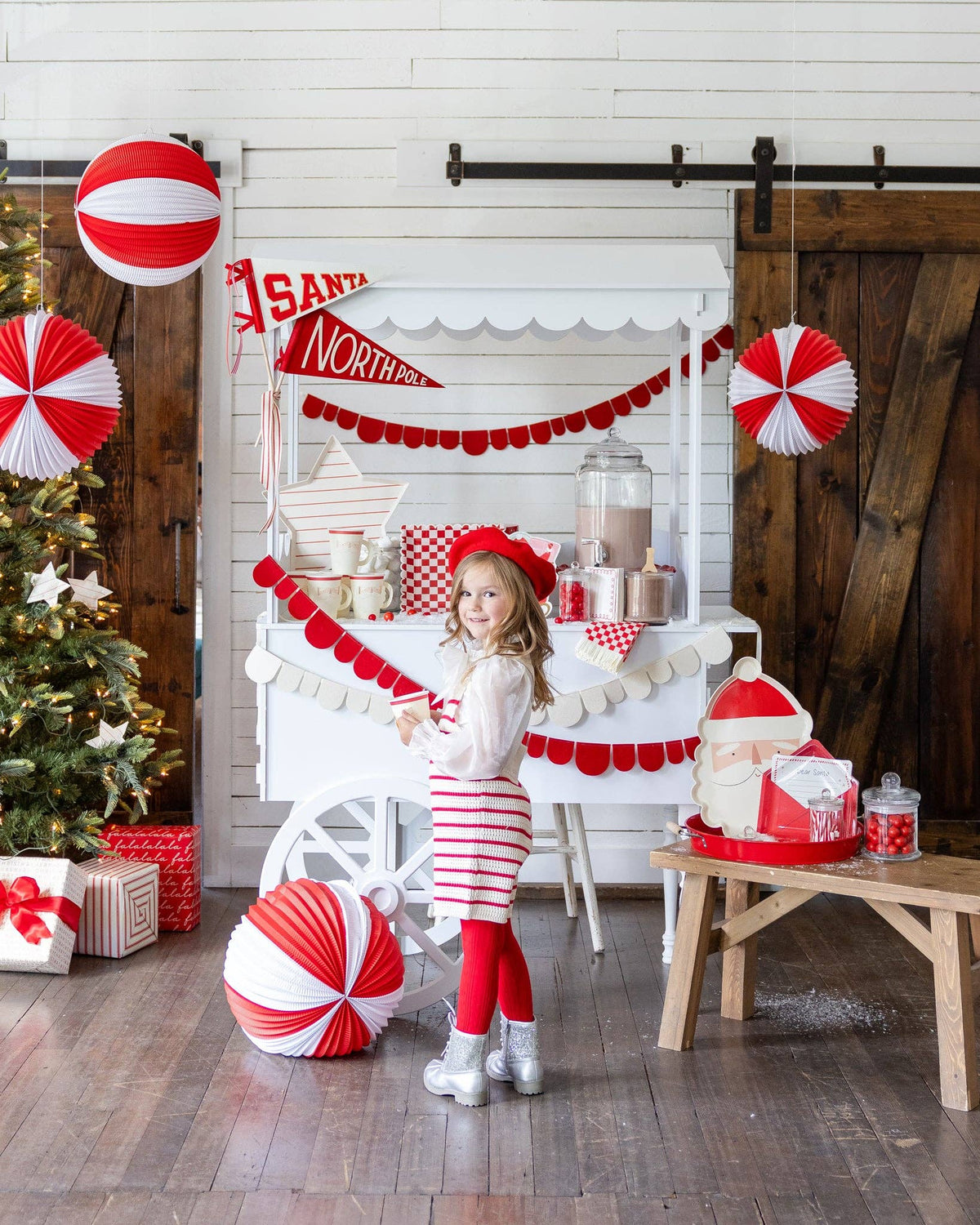 Red and Cream Scalloped Felt Banner Set - The Preppy Bunny