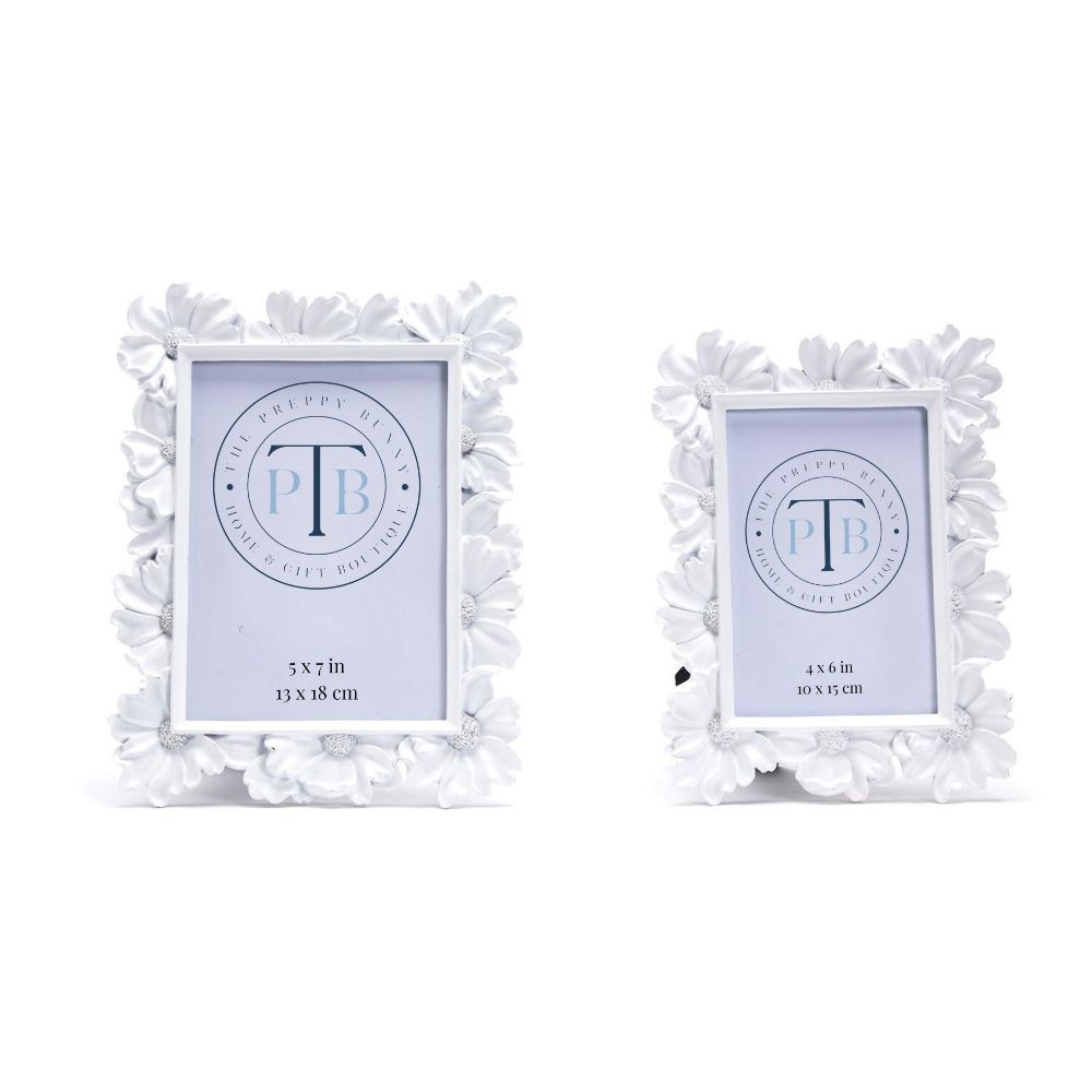 White Daisy Picture Frame - 2 sizes available - The Preppy Bunny