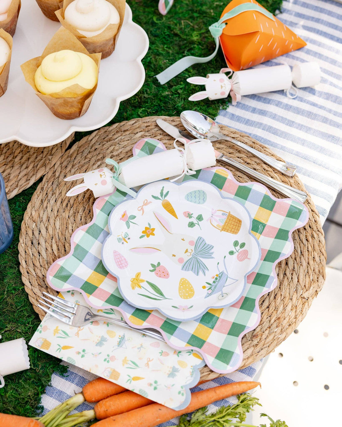 Easter Pattern Dinner Napkins - The Preppy Bunny