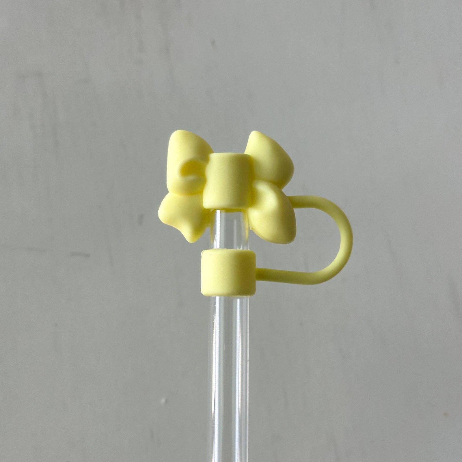 Yellow Bow Straw Cover 10MM - The Preppy Bunny