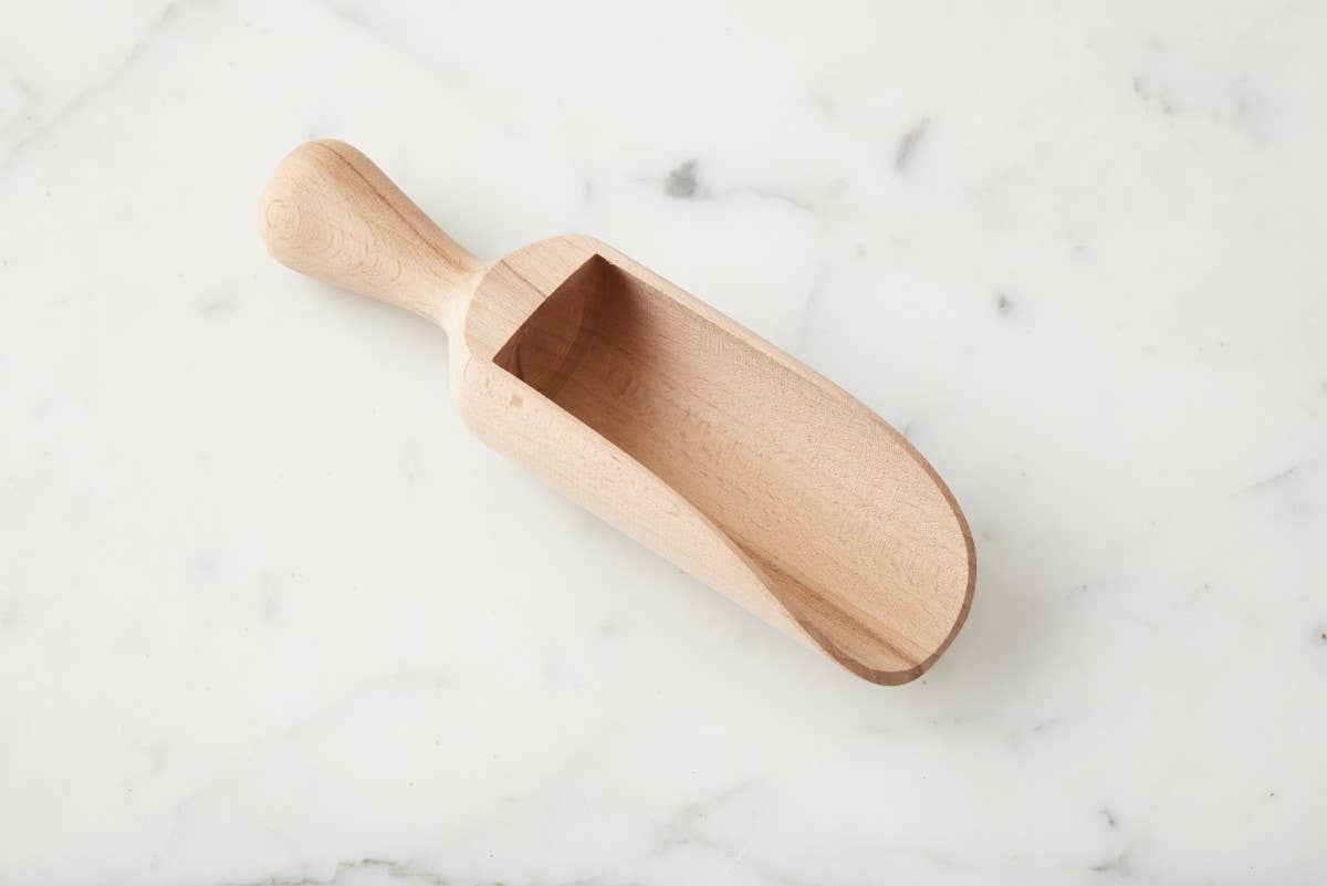 Euro Canister Beechwood Scoop - The Preppy Bunny