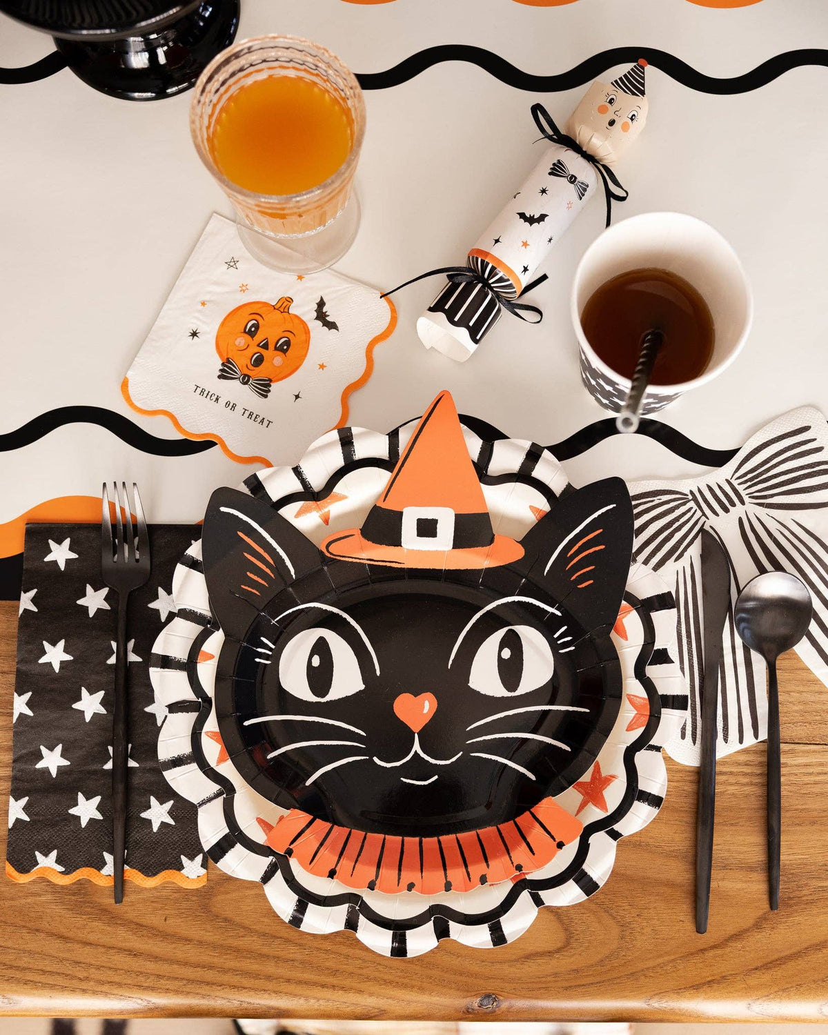 Vintage Halloween Characters Paper Cocktail Napkin Set