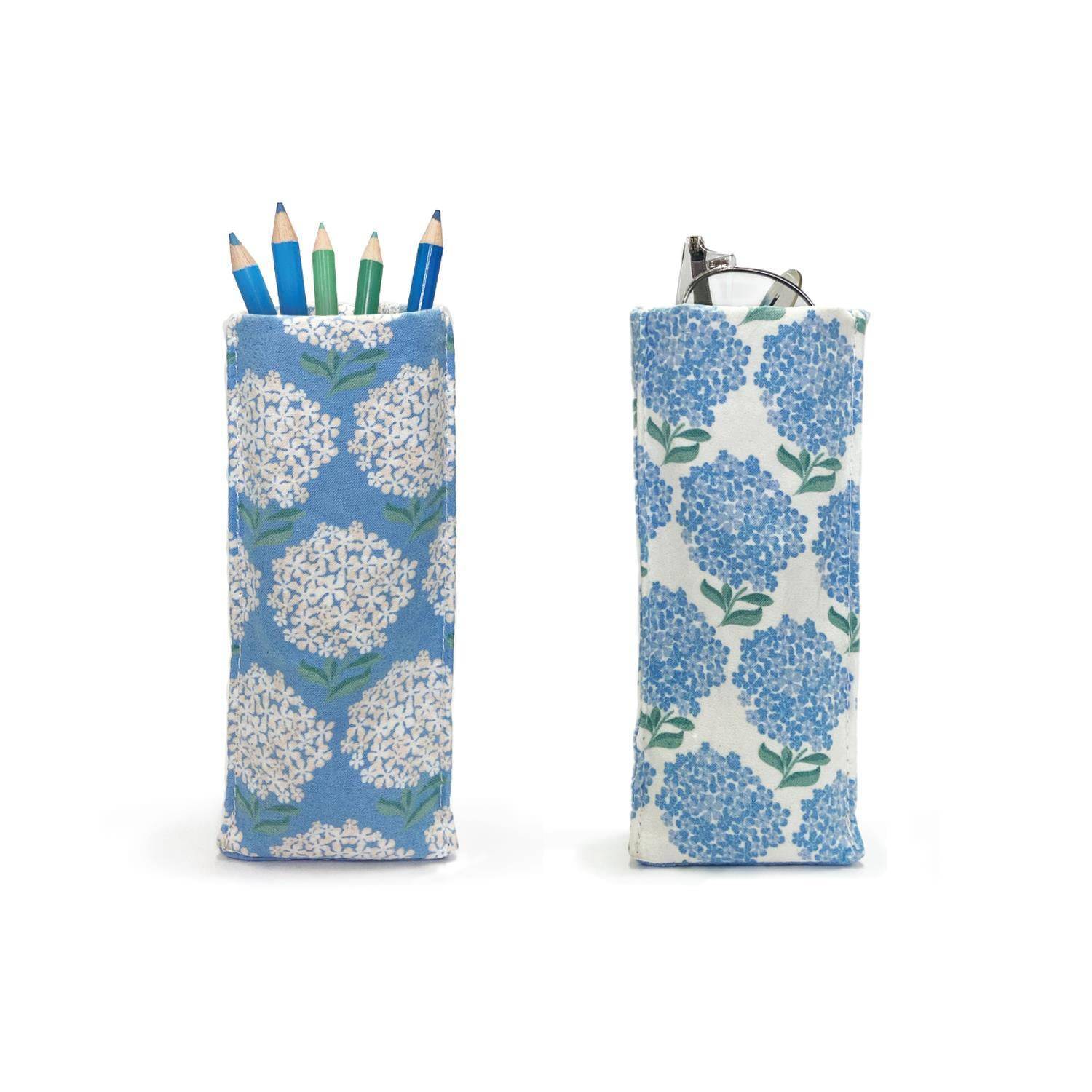 Hydrangea Print Standing Weighted Eyeglass Holder in Gift Box - The Preppy Bunny