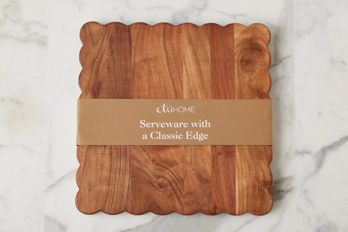 Scalloped Square Cutting Board - Large - The Preppy Bunny