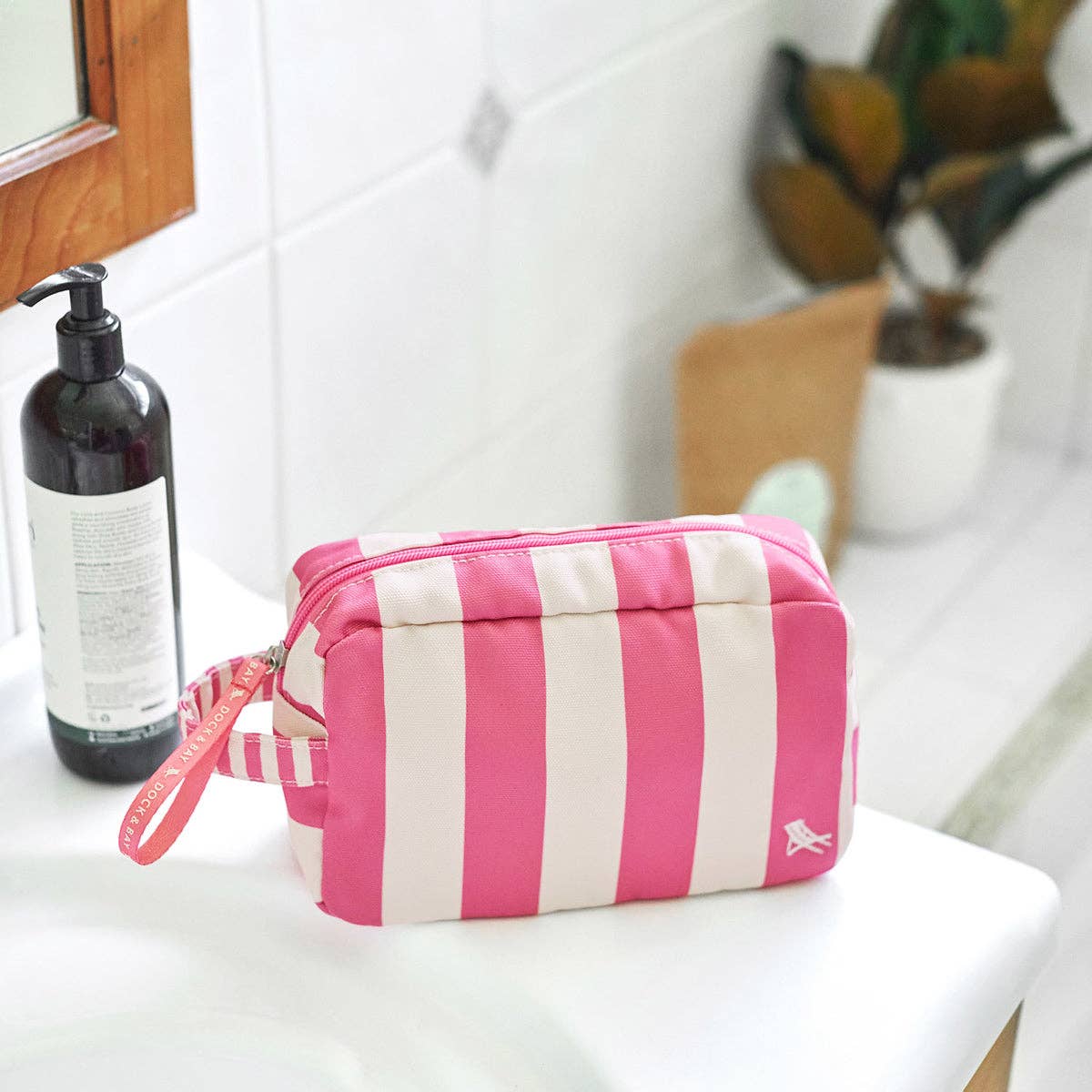 Phi Phi Pink Dock &amp; Bay Toiletry Bag