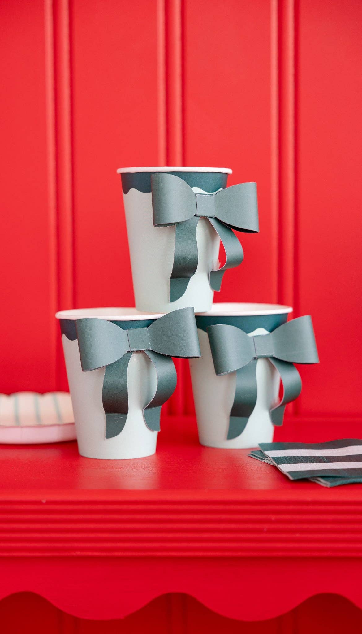 Mint and Green Bow Paper Cups - The Preppy Bunny