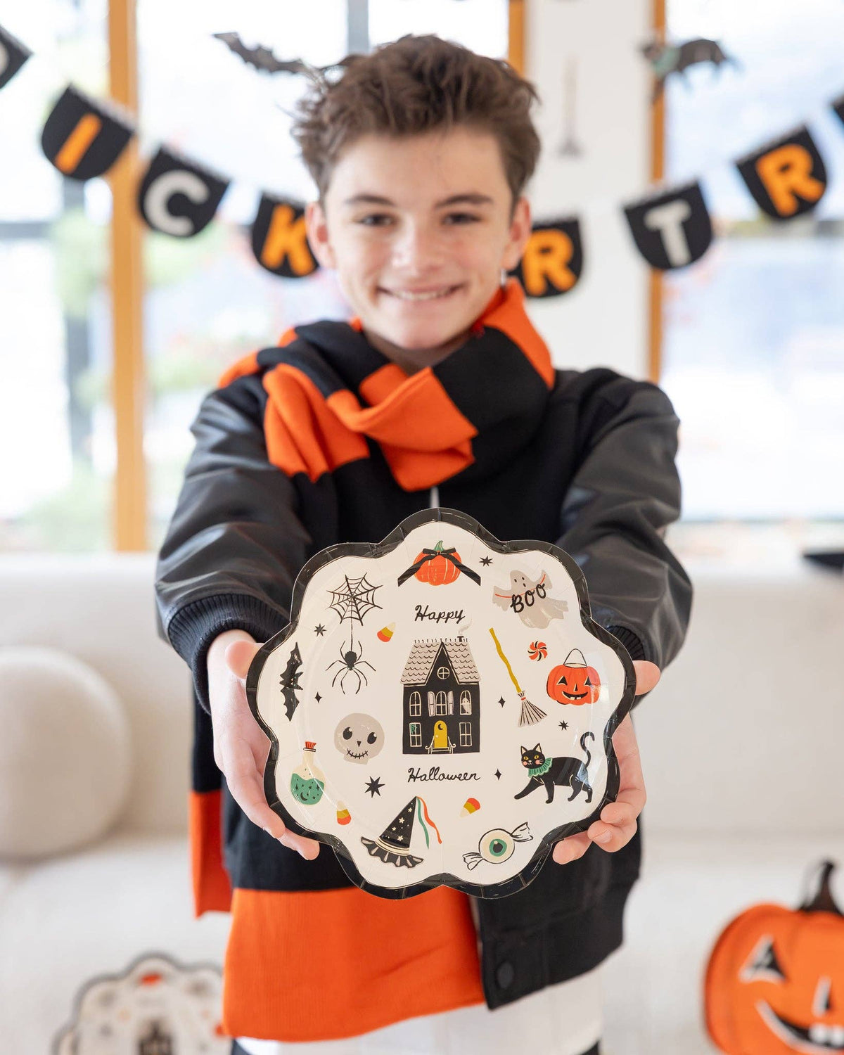 Spooky Icons 9" Paper Plates