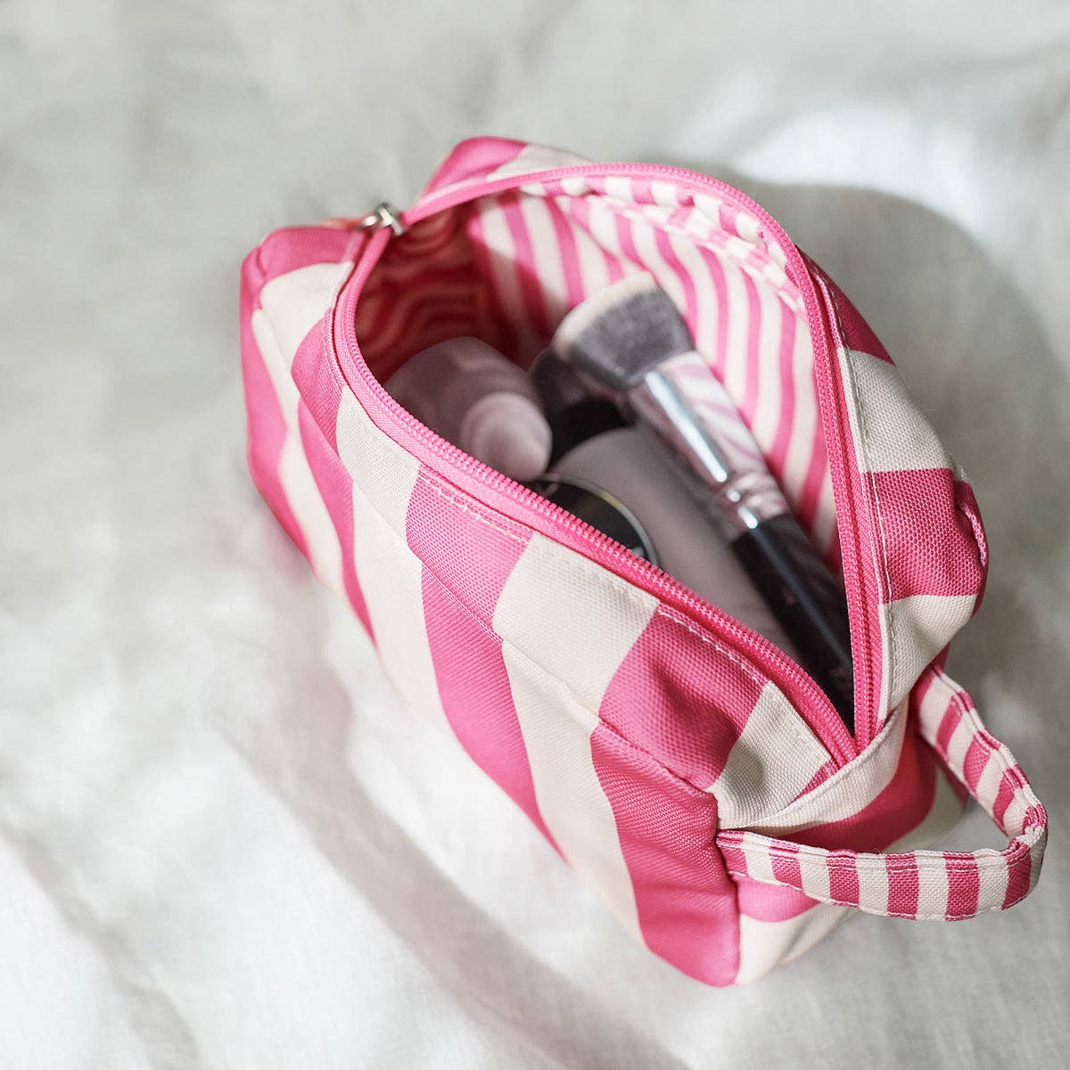 Phi Phi Pink Dock &amp; Bay Toiletry Bag