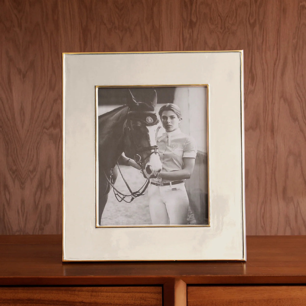 FRAME Encanto Jason 8 x 10 in Cream - The Preppy Bunny