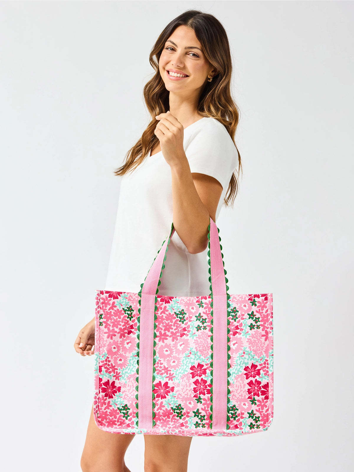 Capri Carryall Tote Bag in Petal Perfect - The Preppy Bunny