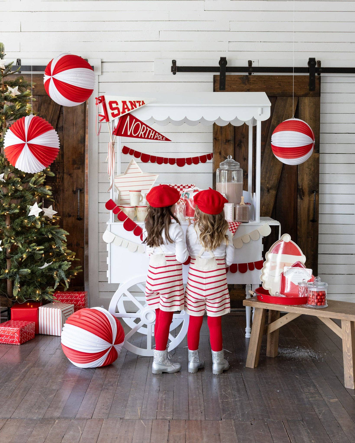 Red and Cream Scalloped Felt Banner Set - The Preppy Bunny