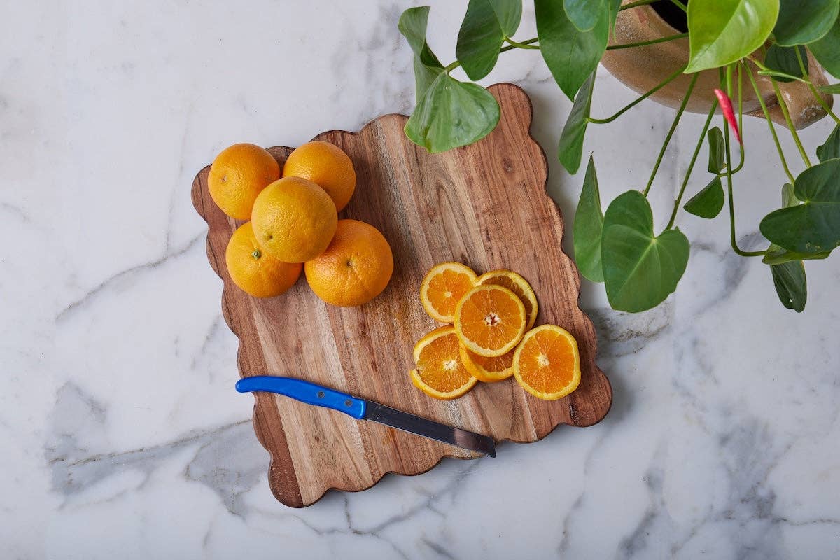 Scalloped Square Cutting Board - Medium - The Preppy Bunny