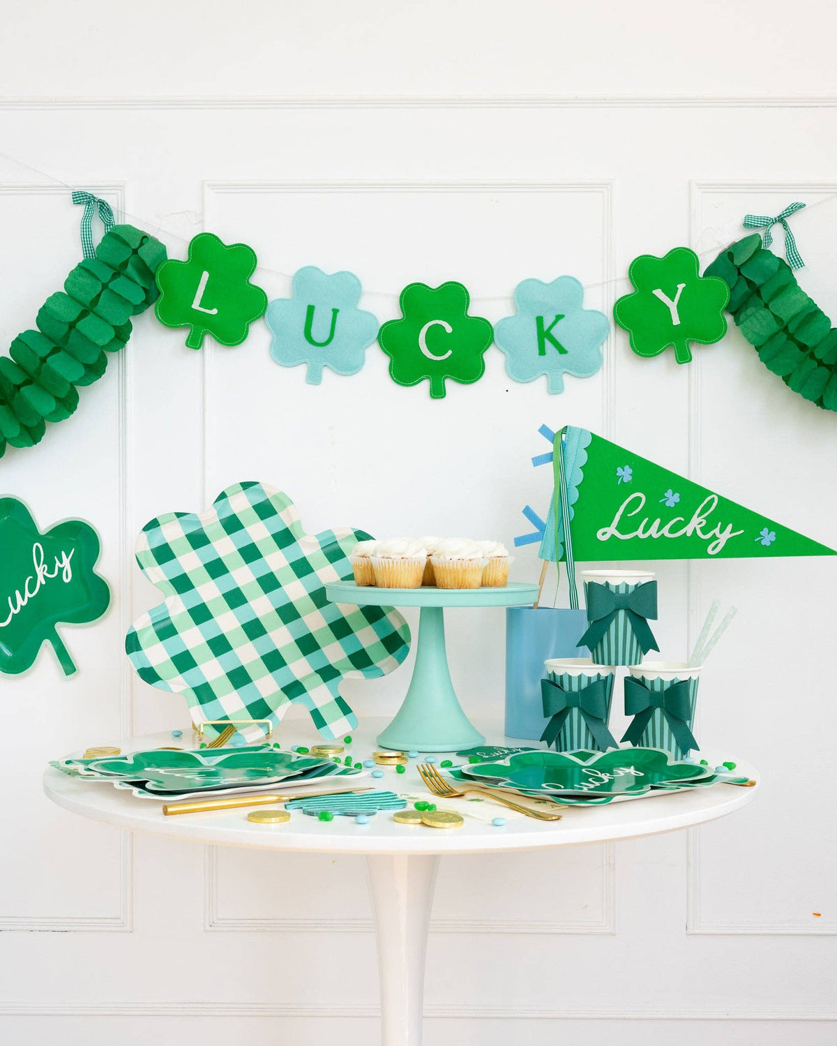 Gingham Shamrock Bamboo Tray - The Preppy Bunny