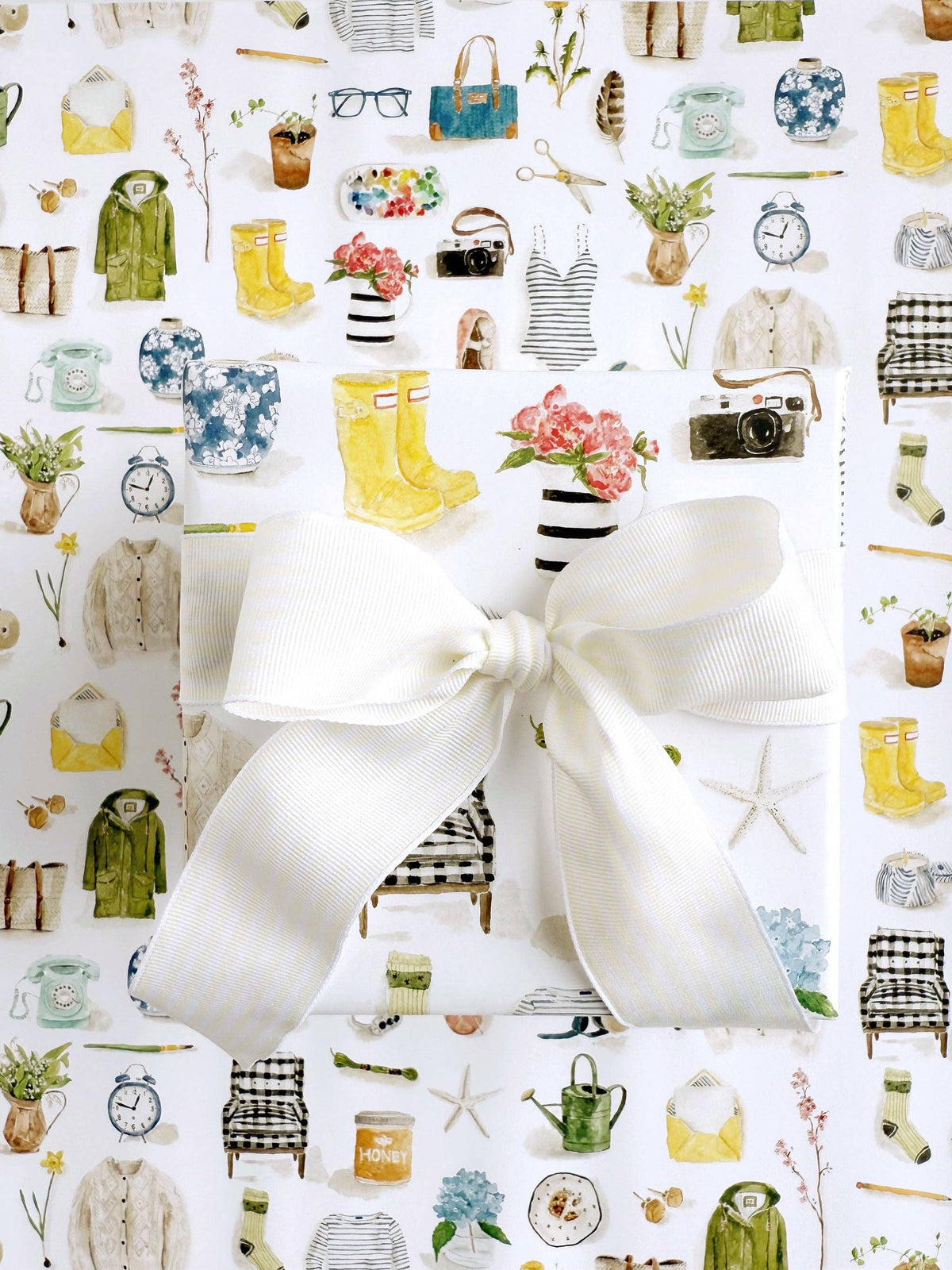 Everyday things gift wrapping paper - The Preppy Bunny