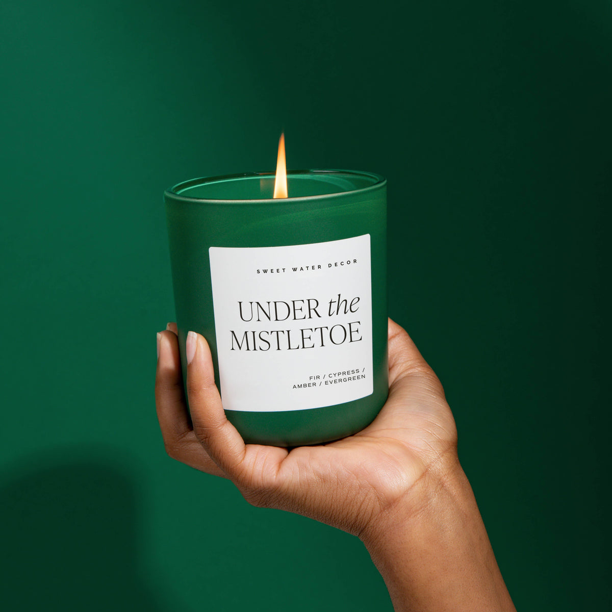 Under the Mistletoe 15 oz Soy Candle - The Preppy Bunny