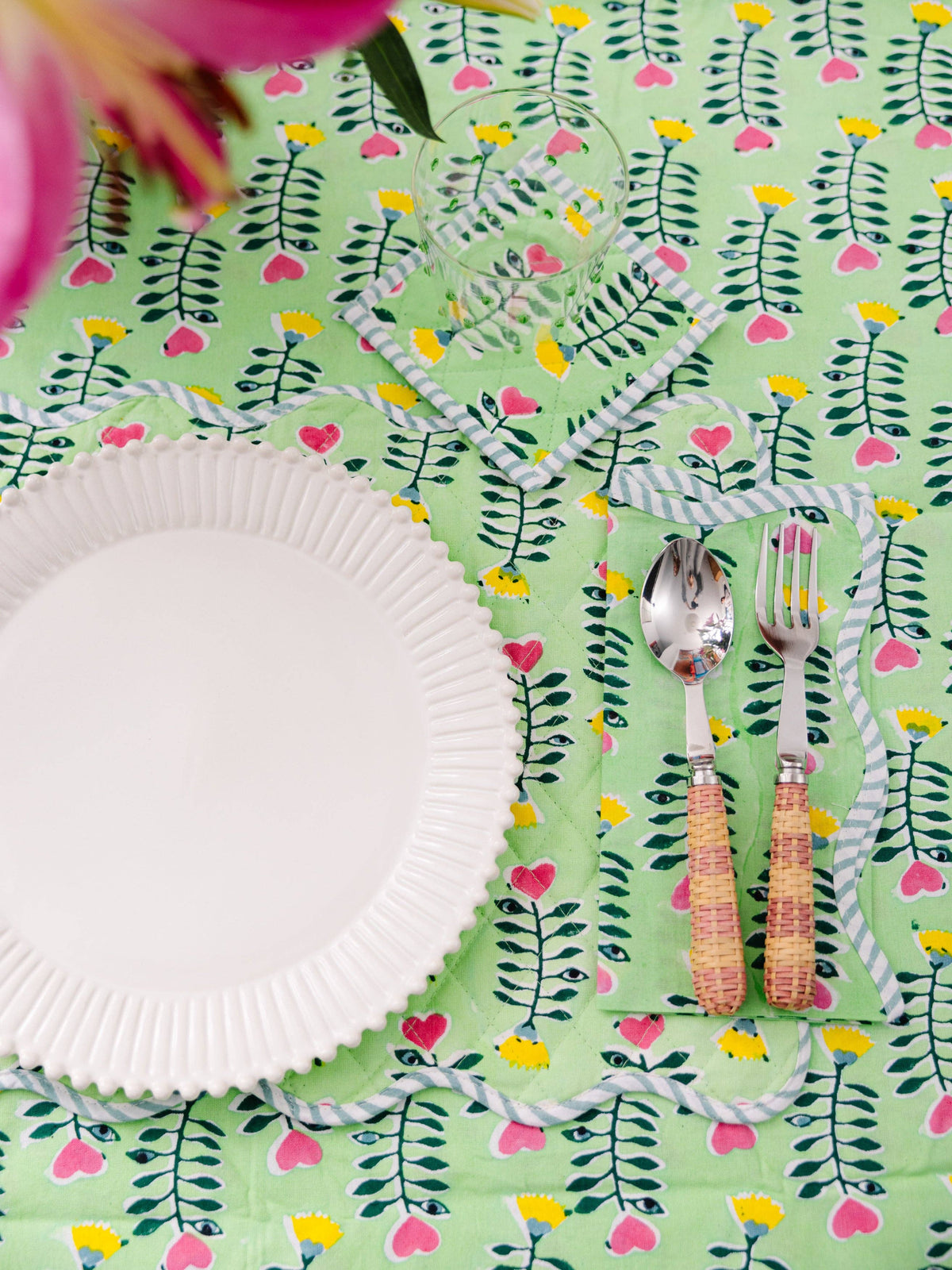 Julep Round Tablecloth - The Preppy Bunny