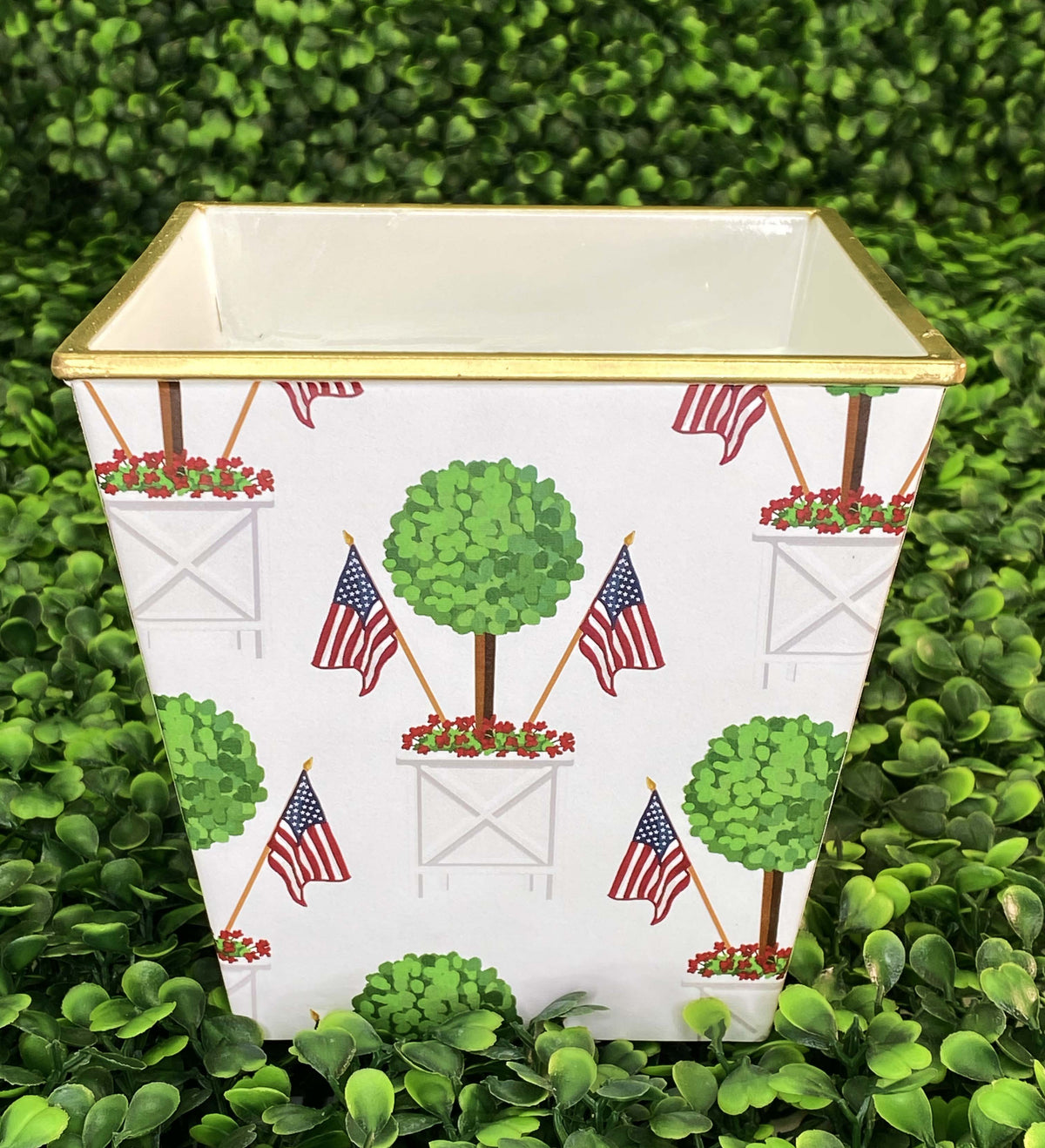 Patriotic Topiary Cachepot Candle - The Preppy Bunny